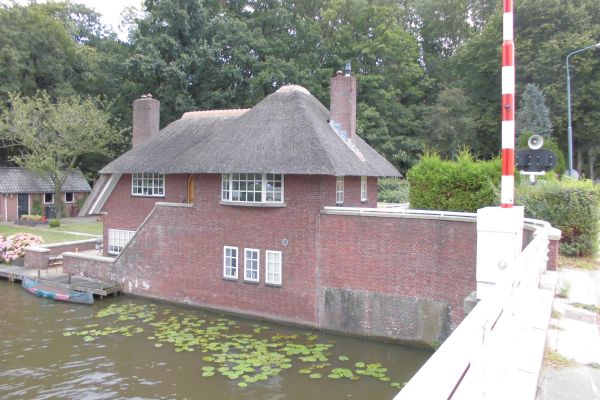 afbeelding-5-17-de-brugwachterswoning-bij-de-cronenburgherbrug8EF53014-CBF1-060C-1469-DE862CF4B891.jpg