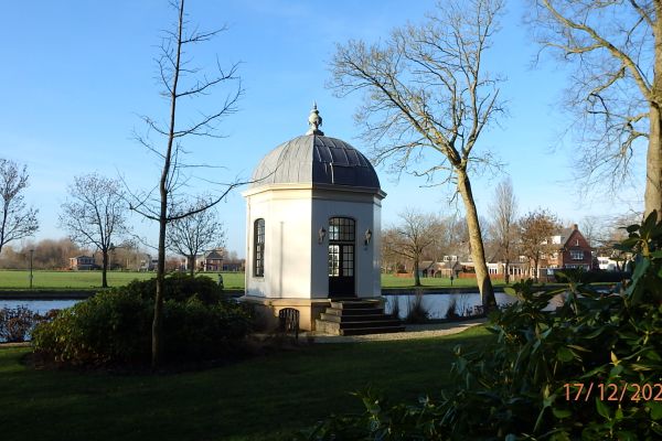 afbeelding-5-34-de-theekoepel-in-de-overtuin-van-vrederijkCE6C9986-9C3A-C384-5C2F-526B60BA1E9B.jpg